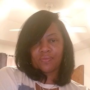 Meet your Posher, Alisa